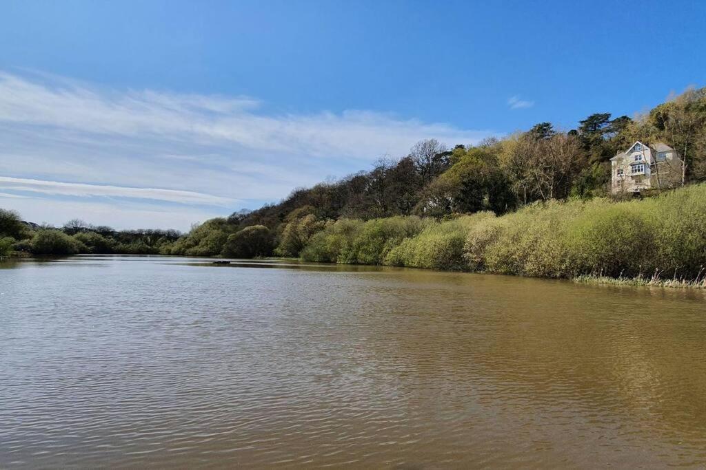 Woodside Ash Hot Tub & Pool Apartment Bideford Bagian luar foto